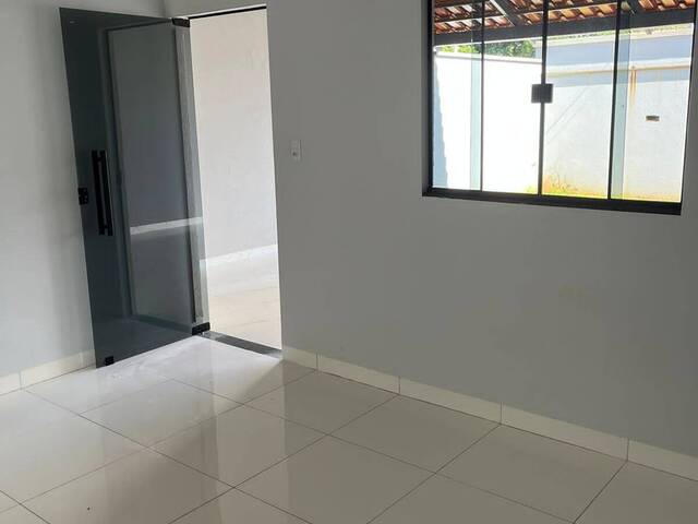 #424 - Casa para Venda em Bela Vista de Goiás - GO - 2