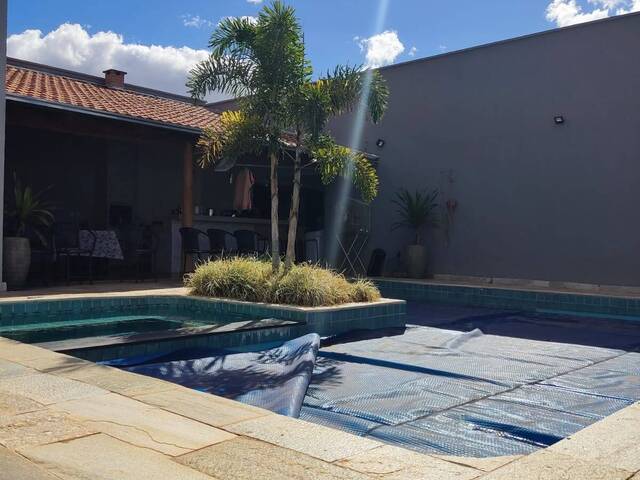 #486 - Casa para Venda em Bela Vista de Goiás - GO - 3
