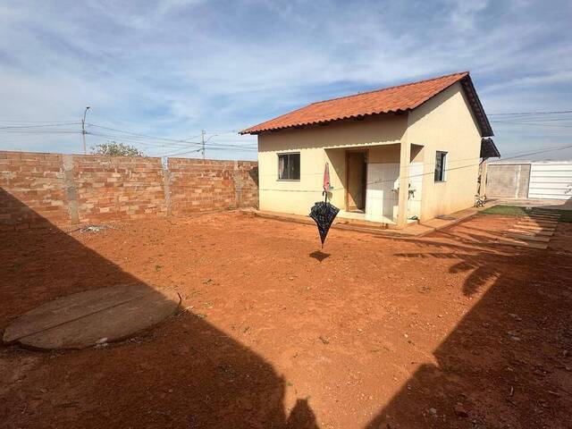 #575 - Casa para Venda em Bela Vista de Goiás - GO - 3