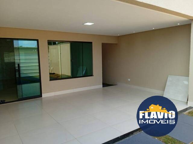 #563 - Casa para Venda em Bela Vista de Goiás - GO - 2