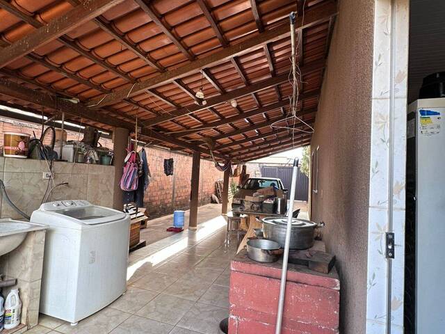 #588 - Casa para Venda em Bela Vista de Goiás - GO - 2