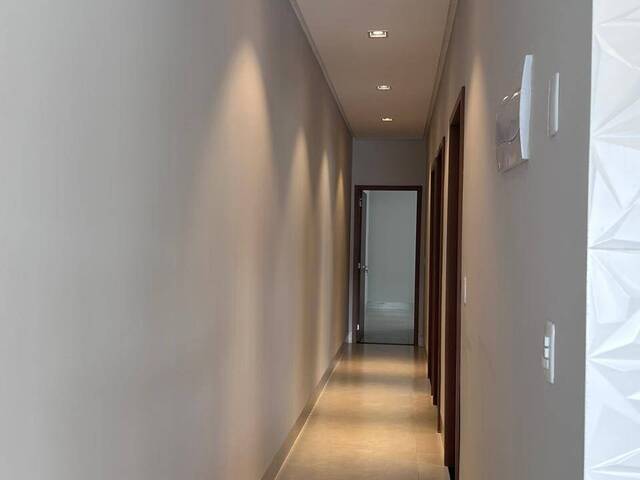 #601 - Casa para Venda em Bela Vista de Goiás - GO - 3