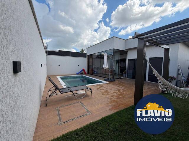 #637 - Casa para Venda em Bela Vista de Goiás - GO - 1